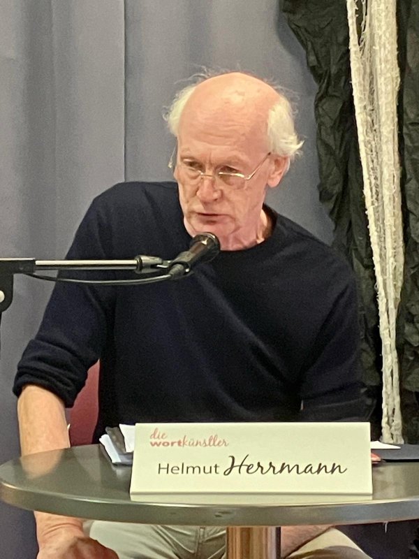 der Autor Helmut Hermann