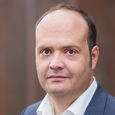 Foto mit Robin Alexander.