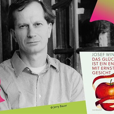Schwarzweißporträt von Josef Winkler neben dem Cover seines Romans „Das Glück ist ein Engel mit ernstem Gesicht“ mit einem Apfel und einer Schlange.